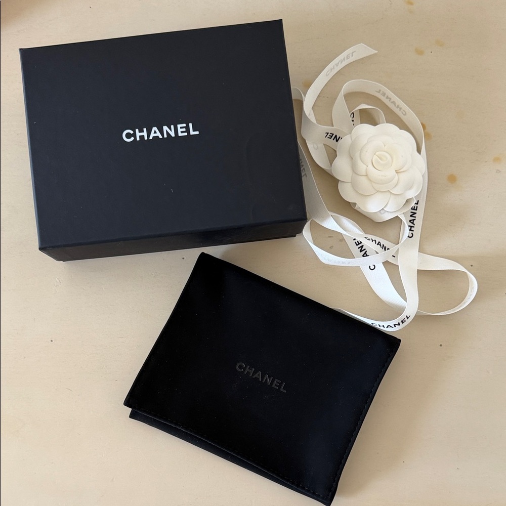 CHANEL Wallet Box with the folding duster bag